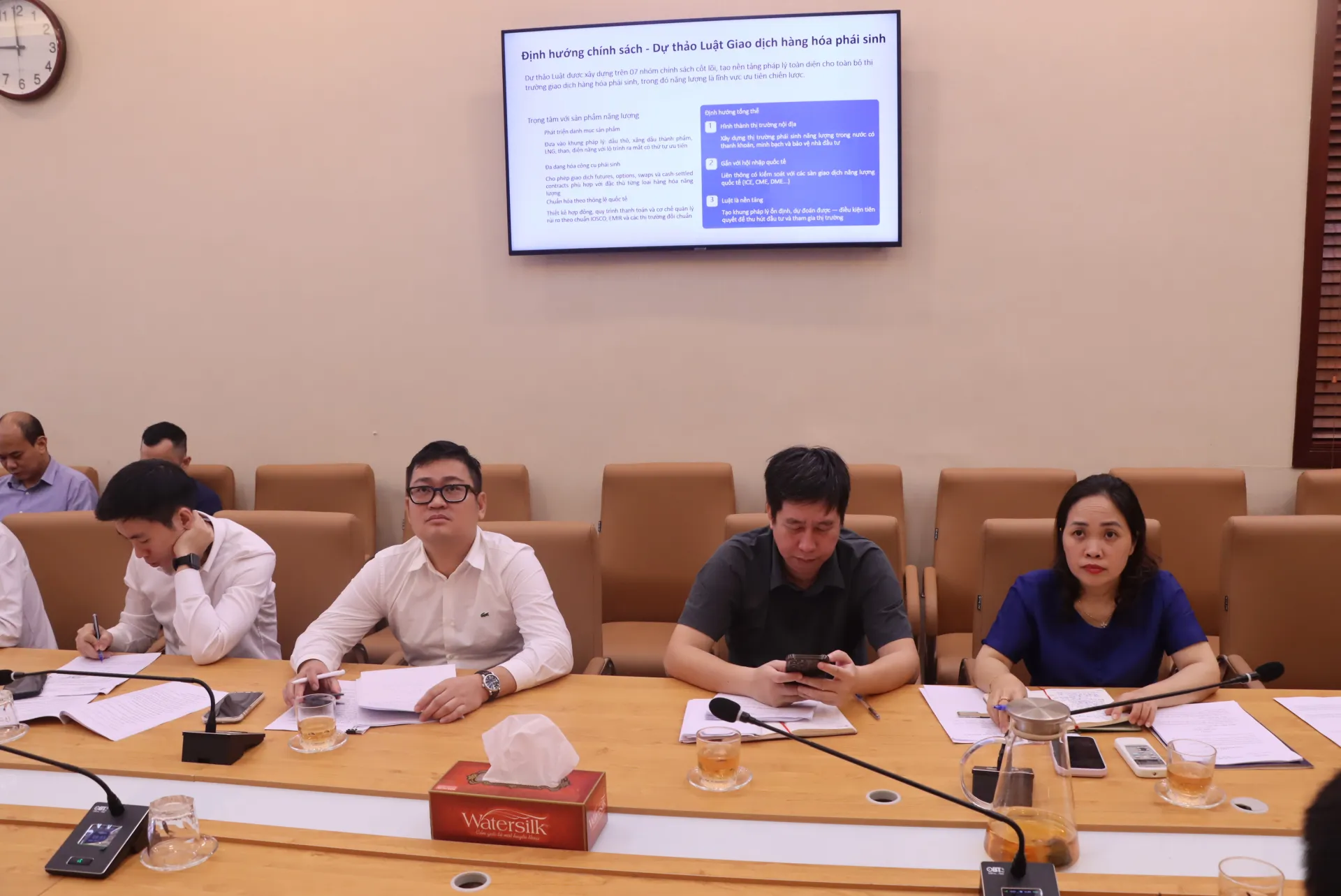 Tại sự kiện,&nbsp;c&aacute;c đại biểu đề xuất ưu ti&ecirc;n triển khai một số sản phẩm ph&aacute;i sinh c&oacute; t&iacute;nh chuẩn h&oacute;a cao như dầu th&ocirc;, xăng dầu, LNG v&agrave; than...