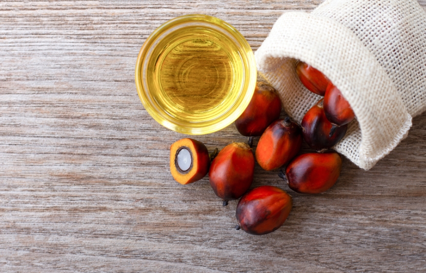 Gi&aacute; dầu cọ Malaysia giảm hai phi&ecirc;n li&ecirc;n tiếp do đồng ringgit mạnh v&agrave; nhu cầu từ Ấn Độ yếu sau lễ hội Diwali, nhưng vẫn được kỳ vọng phục hồi nhờ thương mại to&agrave;n cầu v&agrave; ch&iacute;nh s&aacute;ch năng lượng sinh học từ Indonesia.