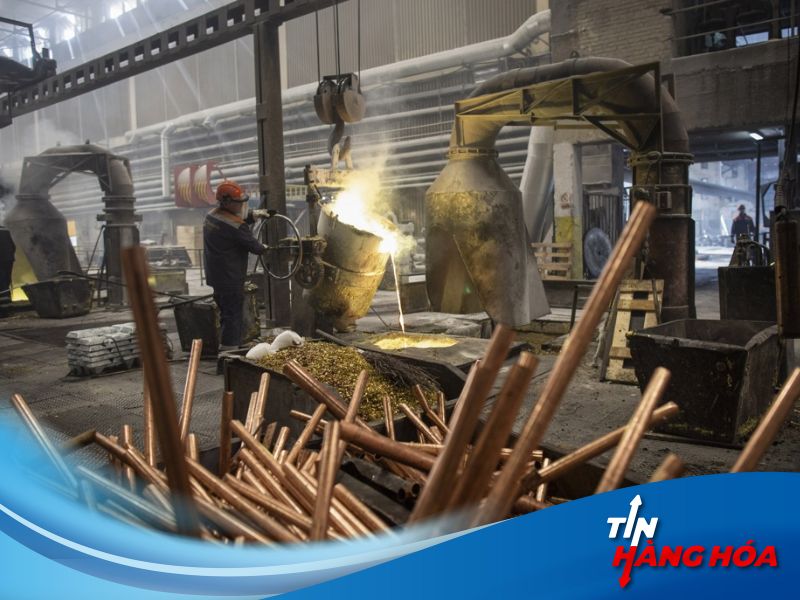 Gi&aacute; kim loại phục hồi