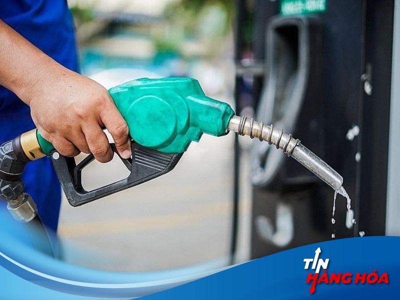 Gi&aacute; xăng dầu h&ocirc;m nay ng&agrave;y 4/7/2024