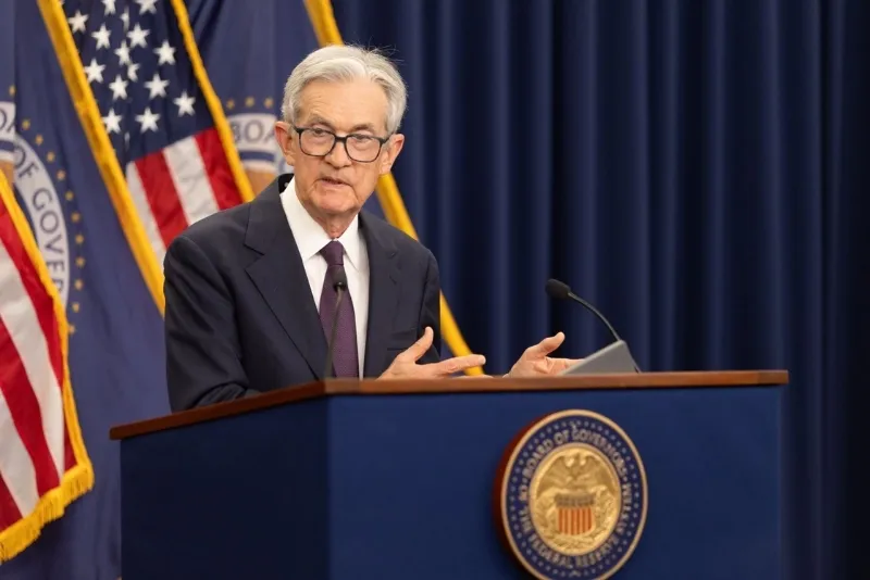Chủ tịch Jerome Powell ph&aacute;t t&iacute;n hiệu &ldquo;dập tắt&rdquo; kỳ vọng Fed tăng l&atilde;i suất