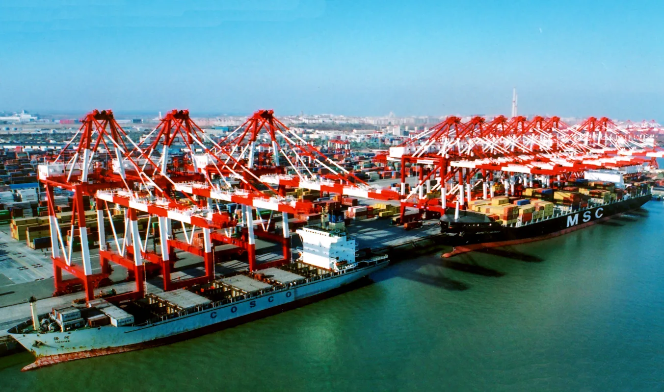 Hoạt động sản xuất của Trung Quốc giảm mạnh hơn dự b&aacute;o trong th&aacute;ng 2 do kỳ nghỉ lễ k&eacute;o d&agrave;i l&agrave;m gi&aacute;n đoạn sản xuất