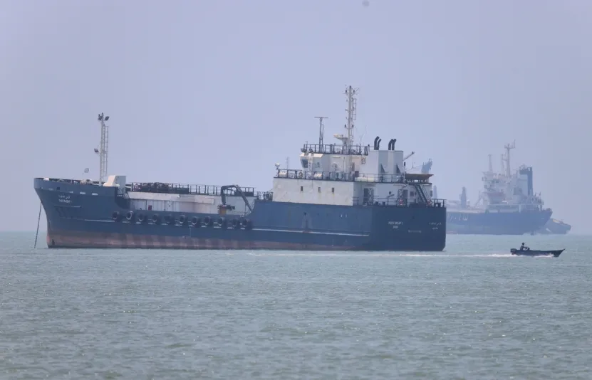 T&agrave;u qua eo biển Hormuz lại bị tấn c&ocirc;ng, Li&ecirc;n Hợp Quốc tạm dừng chiến dịch sơ t&aacute;n thuyền vi&ecirc;n