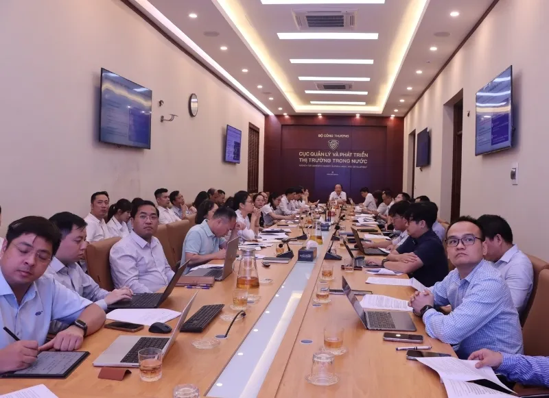 cuộc họp ngày 07/04/2026 với sự tham gia của các cơ quan quản lý cùng nhiều doanh nghiệp lớn như EVN, Petrolimex, PVGas và MXV, việc phát triển thị trường phái sinh năng lượng đã được xác định là nhu cầu cần thiết trong bối cảnh hiện nay.