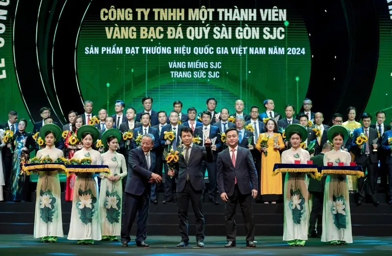 thương hiệu SJC còn được Nhà nước lựa chọn làm thương hiệu vàng quốc gia, góp phần nâng cao giá trị và uy tín của các sản phẩm vàng mang thương hiệu này.