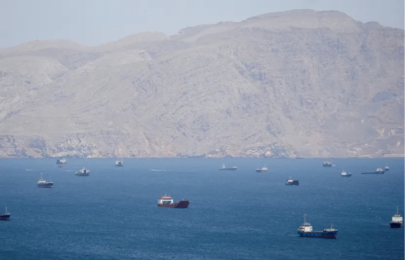 Iran ban h&agrave;nh loạt quy định mới cho t&agrave;u thuyền qua eo biển Hormuz