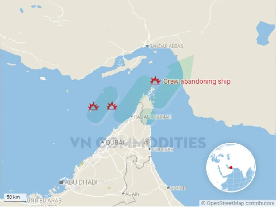 3 t&agrave;u bị tấn c&ocirc;ng khi cố vượt biển 