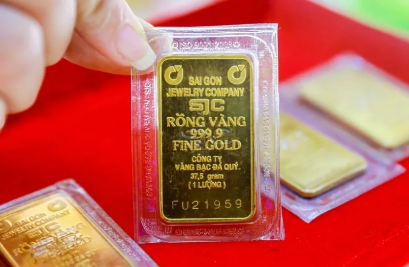Các sản phẩm vàng miếng SJC được đóng gói trong bao bì chuyên biệt, có in logo và các thông tin xác thực rõ ràng.
