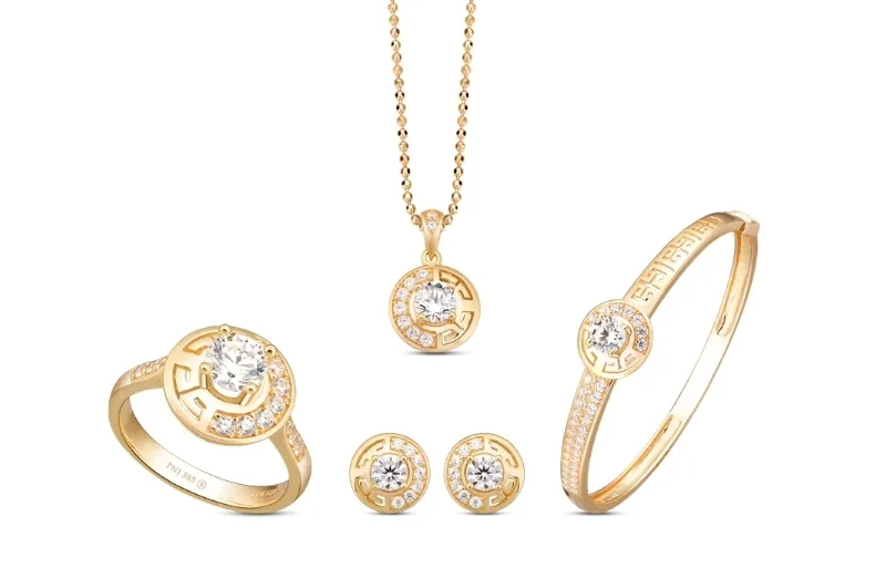 Vàng 14K được sử dụng phổ biến để sản xuất các loại trang sức như nhẫn, dây chuyền, vòng cổ, lắc tay và bông tai.