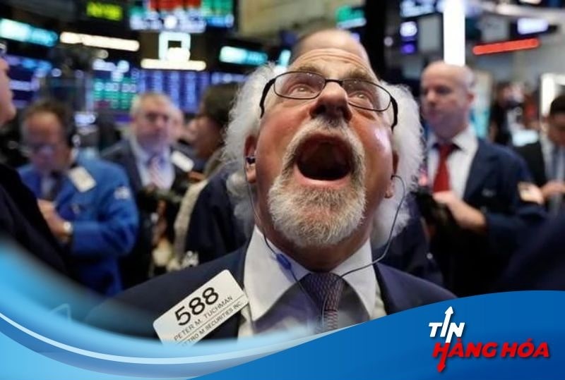 Hai m&atilde; chứng kho&aacute;n lao dốc