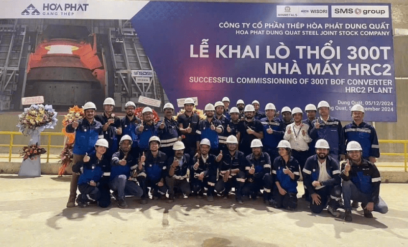 Hòa Phát khai lò thổi 300 tấn của dự án Dung Quất 2