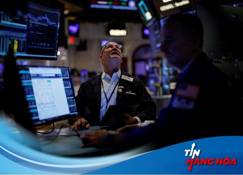 Phố Wall mở cửa xanh tươi sau th&ocirc;ng tin mới về l&atilde;i suất