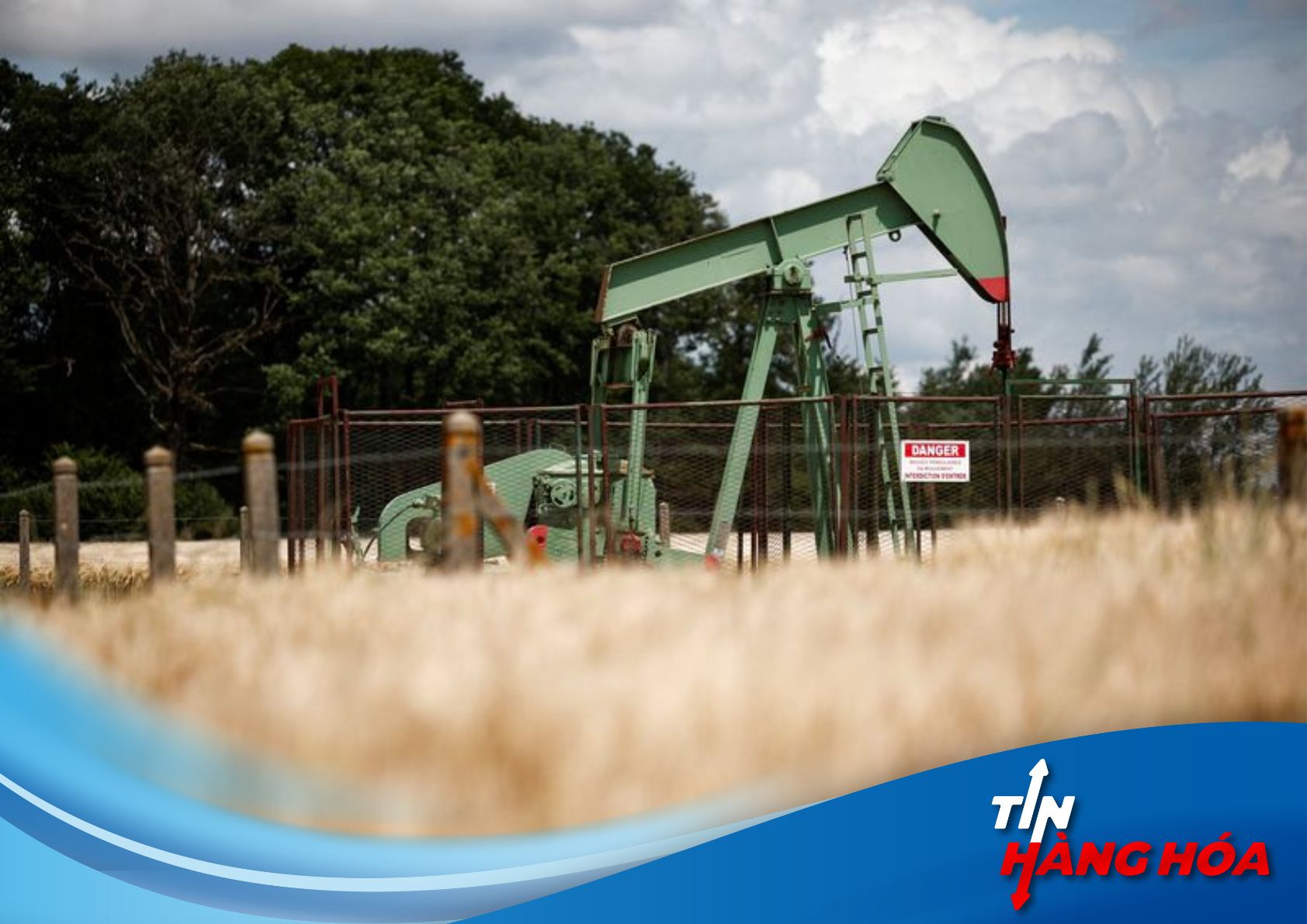 Một m&aacute;y bơm hoạt động tại địa điểm Vermilion Energy ở Trigueres, Ph&aacute;p, ng&agrave;y 14 th&aacute;ng 6 năm 2024