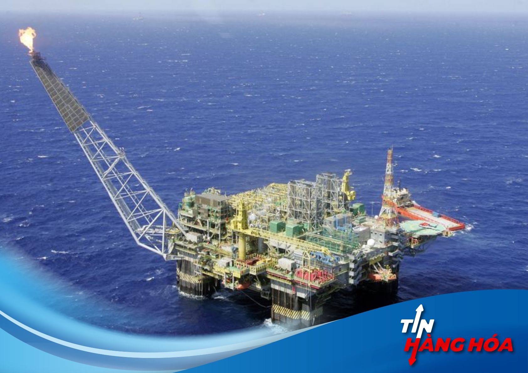 Mỏ khoan dầu được chụp tại biển