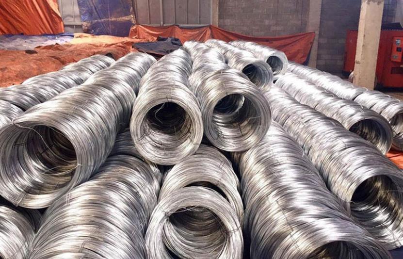 Gi&aacute; th&eacute;p 18/12 đứng vững, lo ngại tồn kho lớn tại Trung Quốc ảnh hưởng thị trường