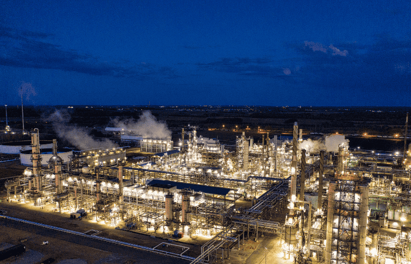 gi&aacute; dầu giảm do OPEC+ tăng sản lượng v&agrave; Iraq xuất khẩu trở lại