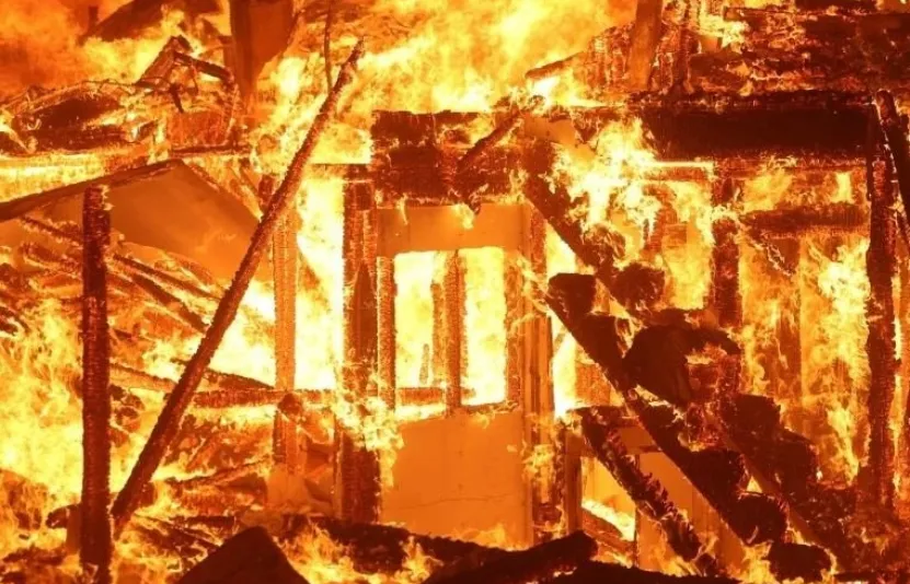 Thảm họa ch&aacute;y rừng lịch sử bao tr&ugrave;m Los Angeles