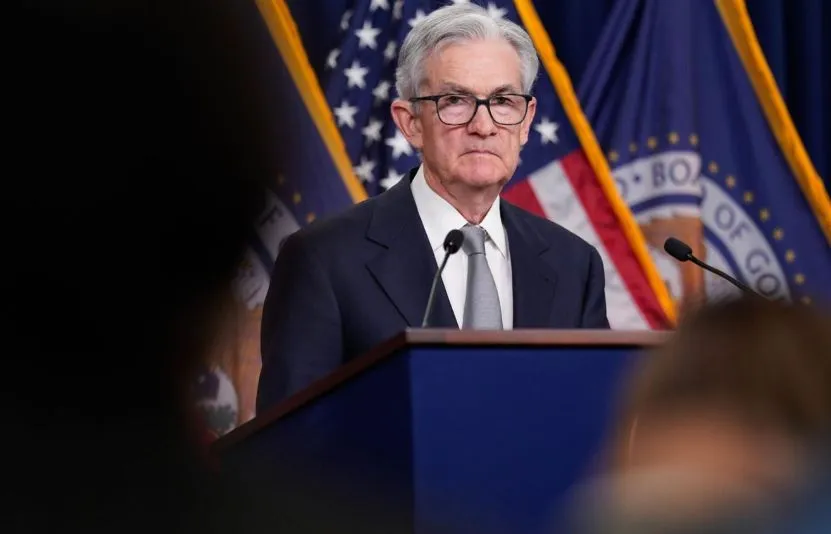 Powell n&oacute;i về khả năng cắt giảm l&atilde;i suất