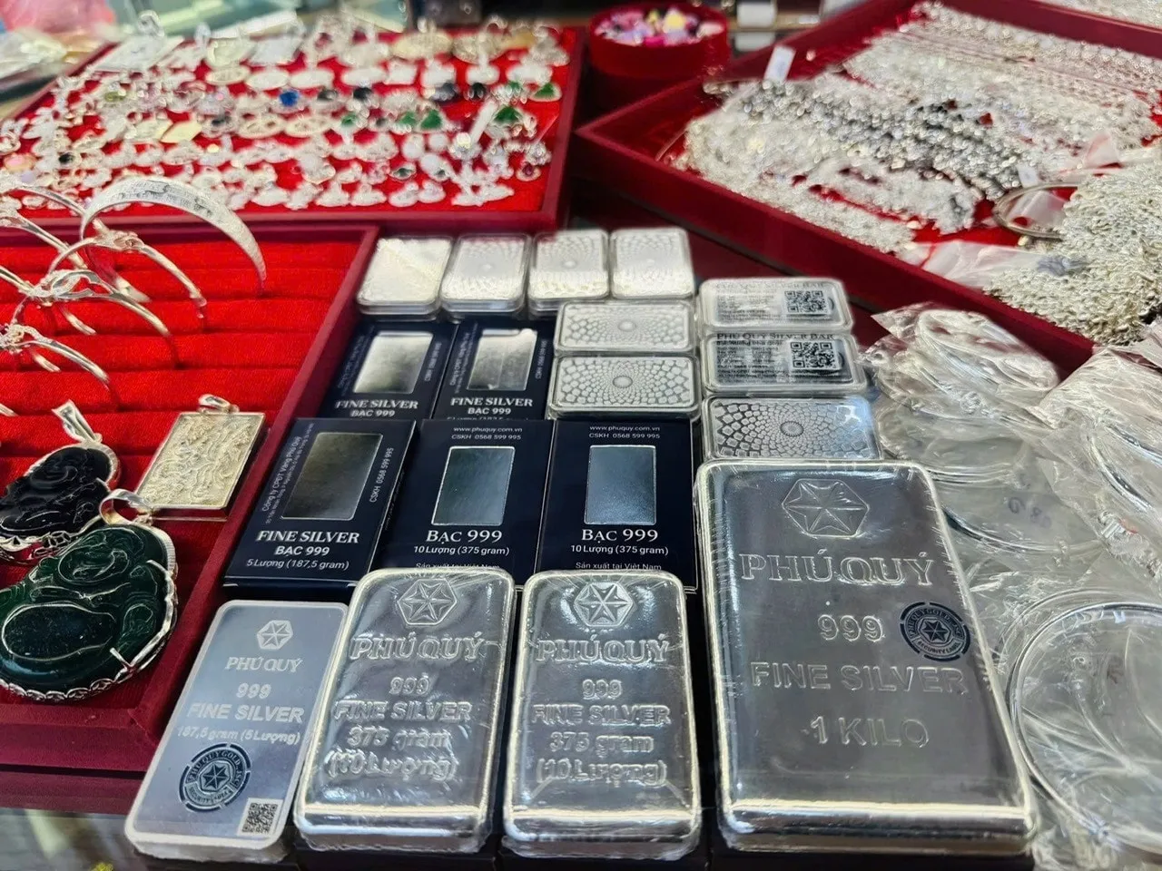 Giá bạc 12/3: Bạc thỏi 