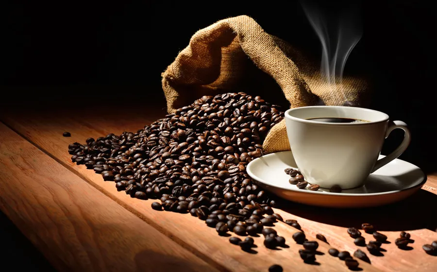 Giá cà phê hôm nay 19/12/2025: Robusta áp sát hỗ trợ 3.500 USD/tấn, thị trường căng thẳng