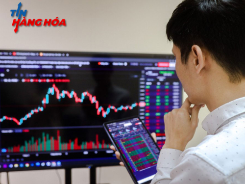 VN-Index tăng hơn 51 điểm phiên 11/3, thị trường bùng nổ sắc xanh sau cú rơi lịch sử