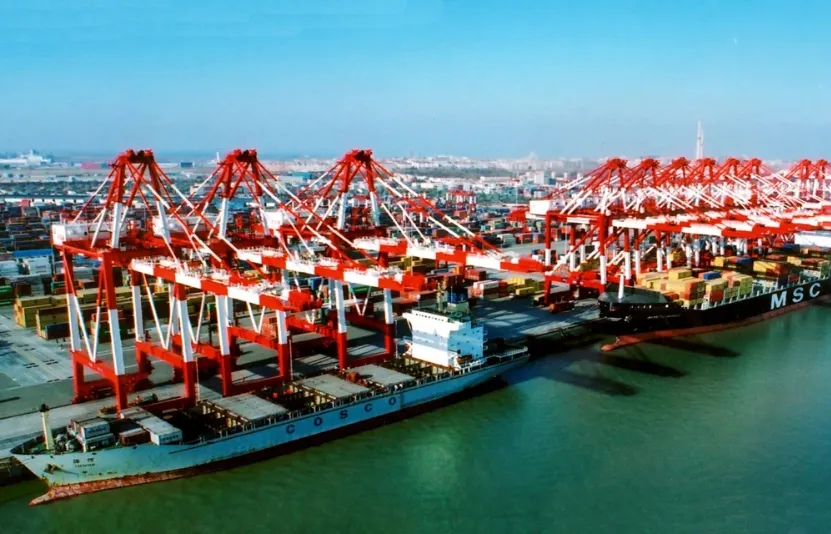 Hoạt động sản xuất của Trung Quốc giảm mạnh hơn dự báo trong tháng 2 do kỳ nghỉ lễ kéo dài làm gián đoạn sản xuất