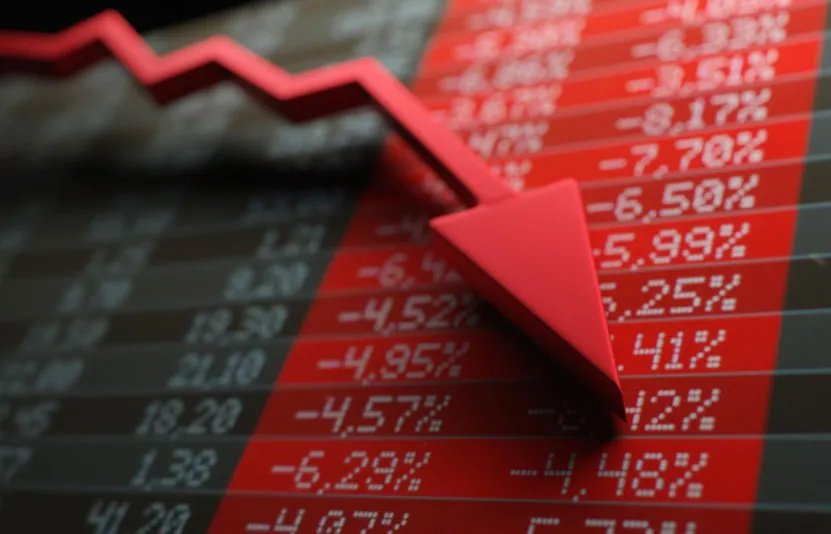 Chỉ số VN-Index chìm trong sắc đỏ, QCG bất ngờ 