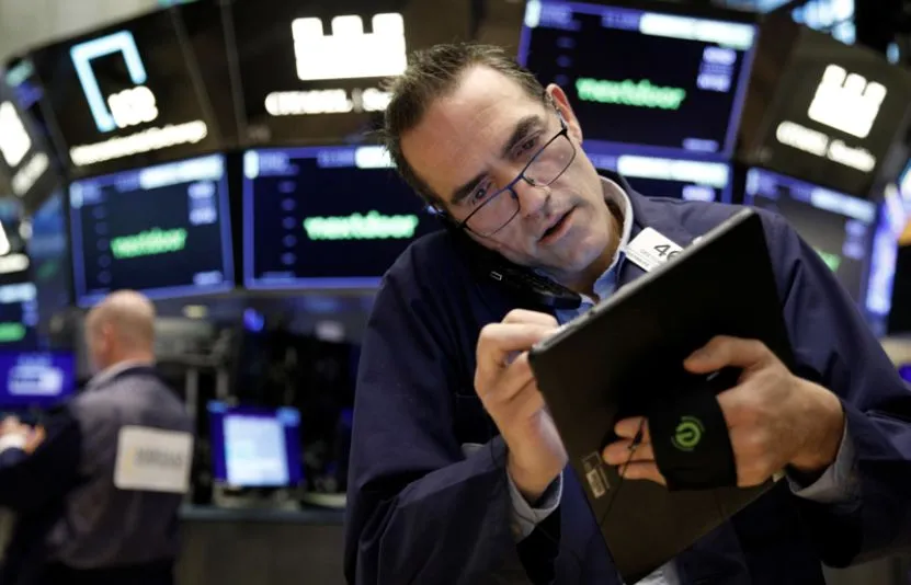 S&P 500 chạm mốc kỷ lục mới: Thị trường chứng khoán bứt phá mạnh