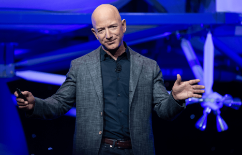Jeff Bezos và Samsung đầu tư 700 triệu USD vào startup chip AI Tenstorrent, thách thức Nvidia