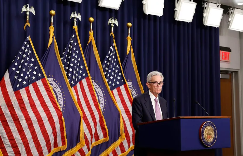 Fed có “xoay trục” trong chính sách tiền tệ năm 2025?