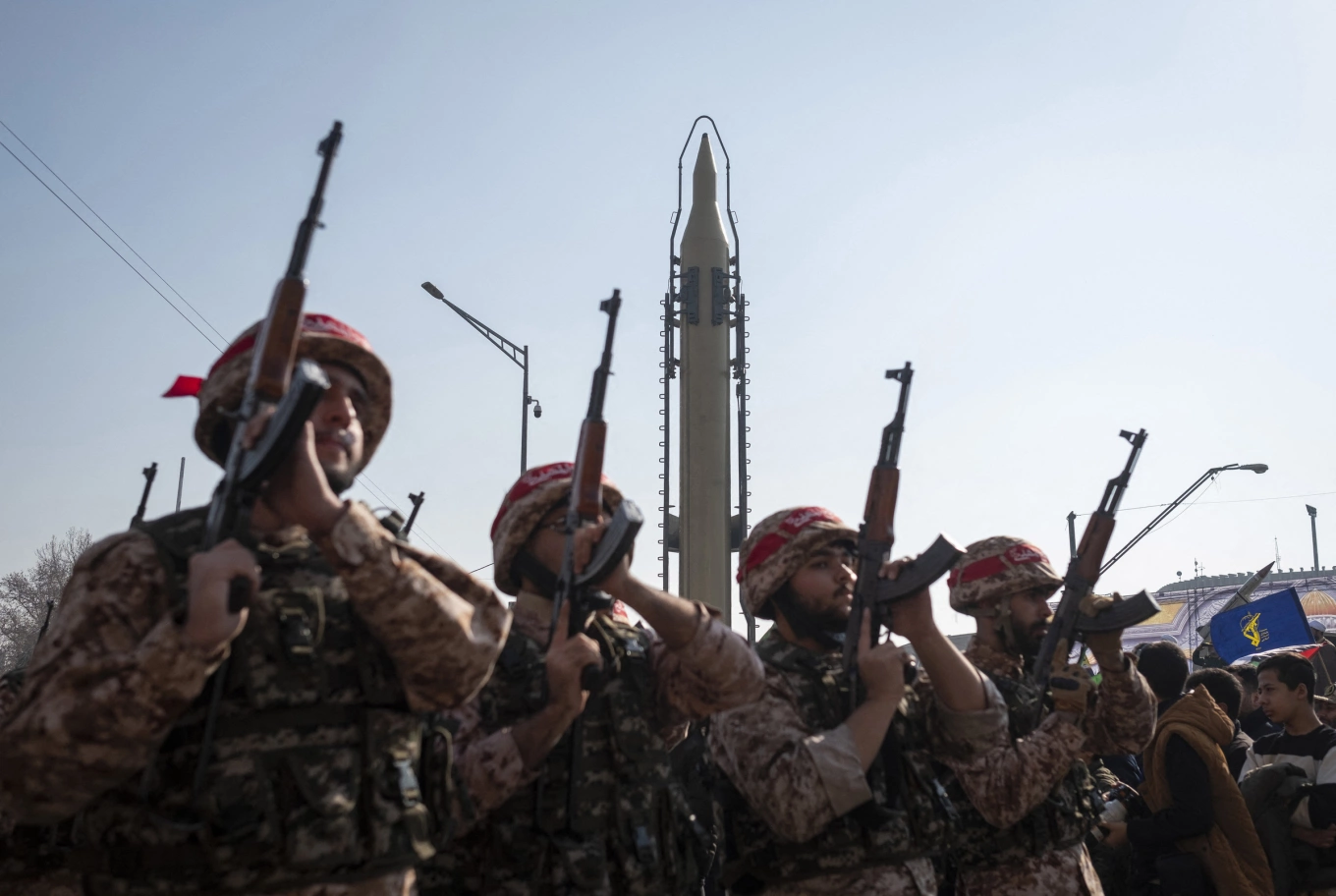 TRƯỚC GIỜ G TẠI ISLAMABAD: IRAN PHÁT LỆNH BÁO ĐỘNG CAO, SẴN SÀNG 