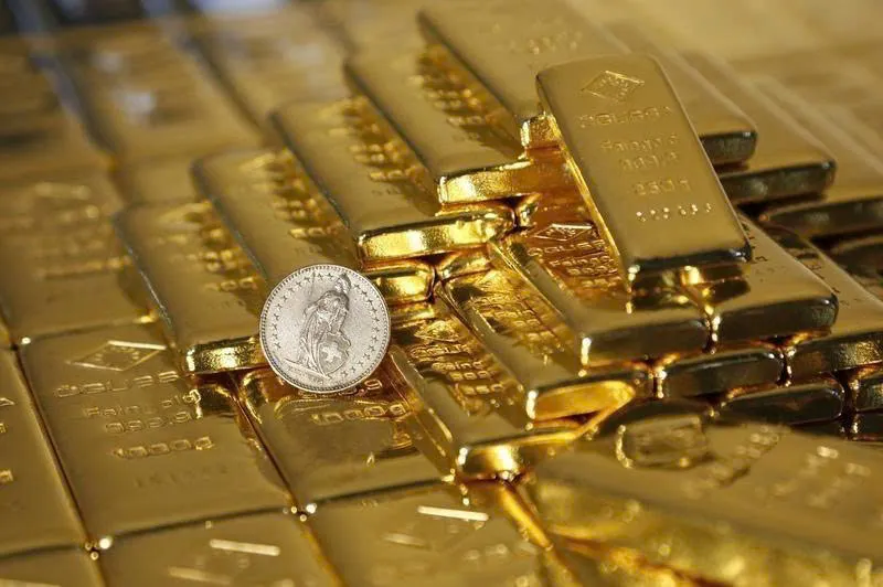 Giá vàng tiếp tục tăng nhờ hy vọng hòa đàm Mỹ-Iran và đồng USD yếu