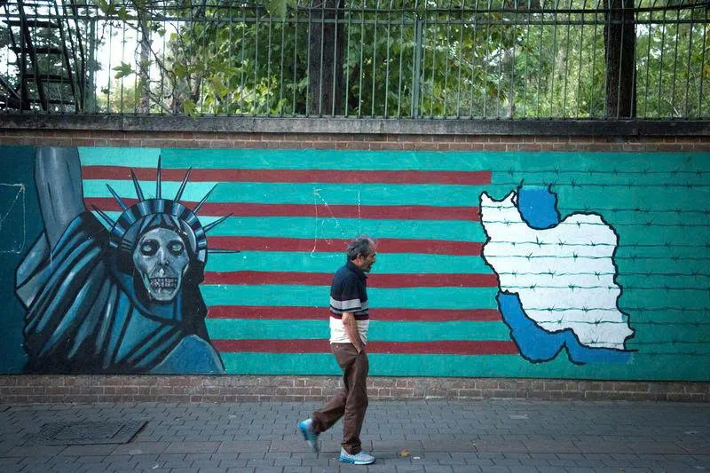 Đàm phán hòa bình Mỹ-Iran gặp trở ngại mới giữa leo thang phong tỏa